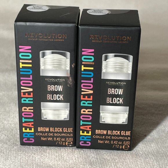 Revolution 18‑Piece Makeup & Skincare Bundle – Palettes, Highlighters, Lipsticks - Picture 8 of 14